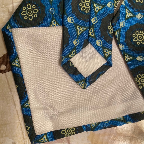 Vintage 100% Thai Silk Made in Thailand tie 4” x 54” - Picture 2 of 7